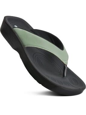New in Box Women’s Green Thong Sandals- Comfortable Supportive Cute Flip Flops